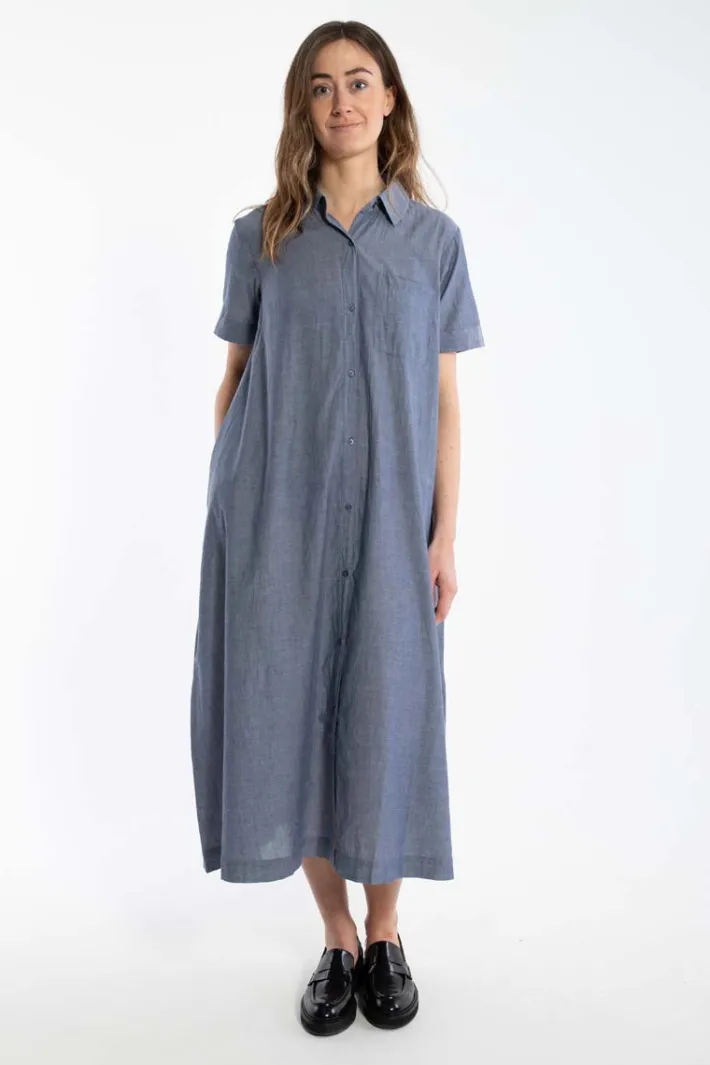 danapril_ss_chambrey_dres_0.webp Danapril SS Chambrey Dress - Denim blue