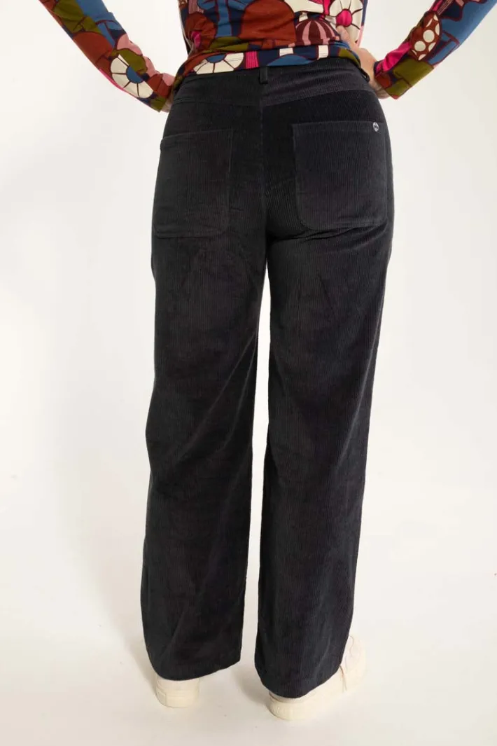 danedaisy_cord_stretch_pa_5.webp Danedaisy Cord Stretch Pants Dark Navy
