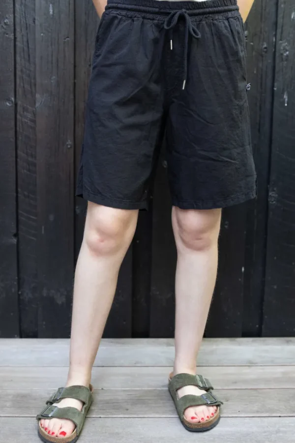 Danegames Searsucker Shorts Black