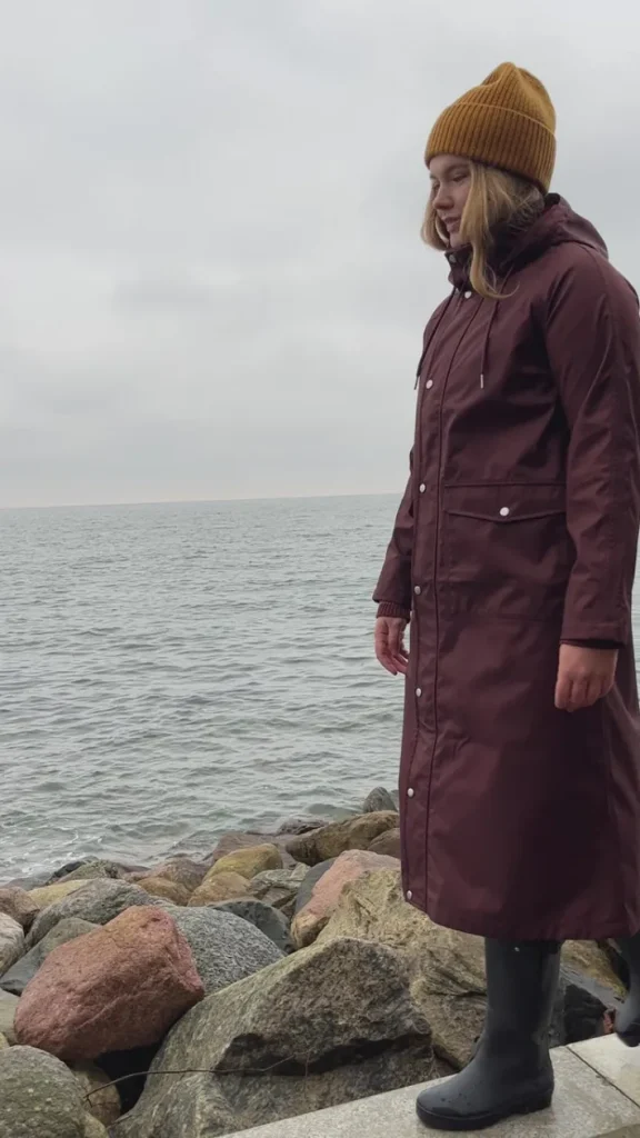 Danegarden Raincoat Dark Bordeaux