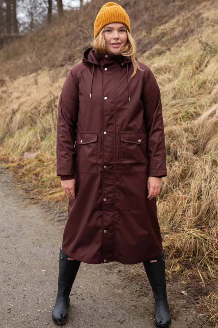 danegarden_raincoat_dark__2.webp Danegarden Raincoat Dark Bordeaux