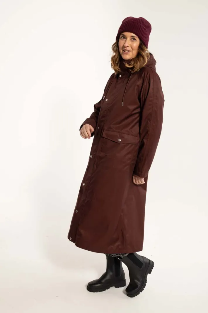 danegarden_raincoat_dark__8.webp Danegarden Raincoat Dark Bordeaux