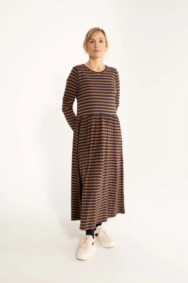 Danekroeyer Modal LS Dress Tobacco/Dark Navy
