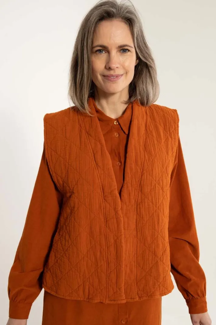 danevibeke_quilt_vest_gin_2.webp Danevibeke Quilt Vest Ginger