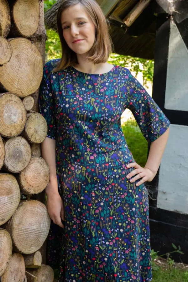 Daneviborg Modal Dress Dk Navy BOTANICAL