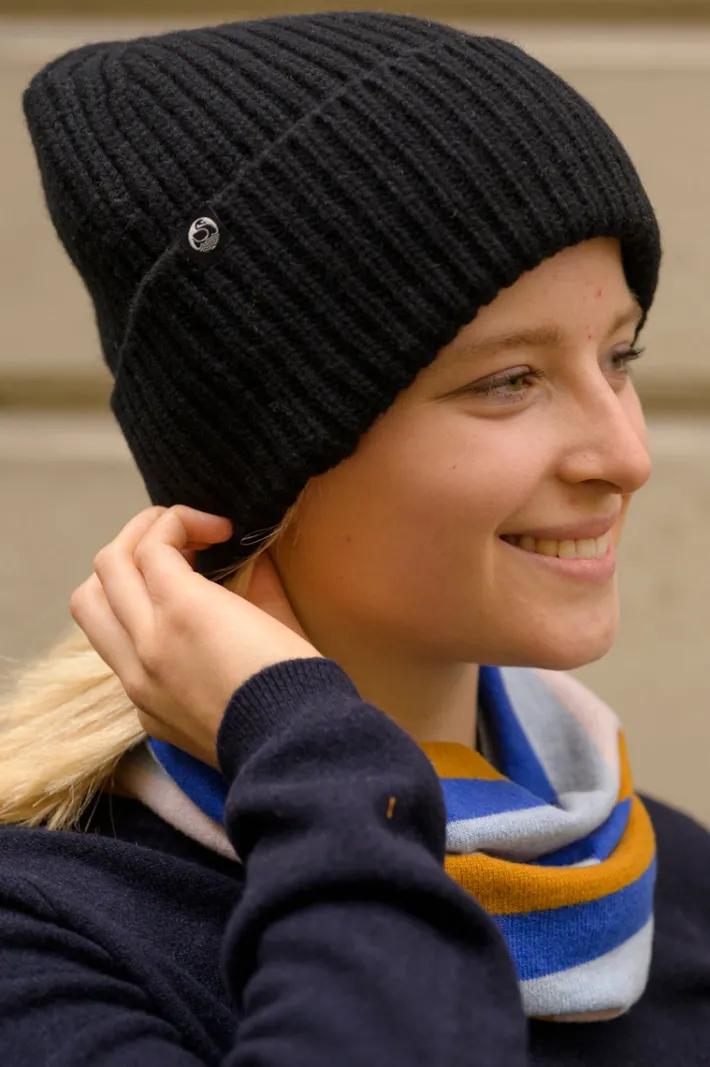 danewarm_thoughts_merino__0-1.webp Danewarm Thoughts Merino Beanie Black