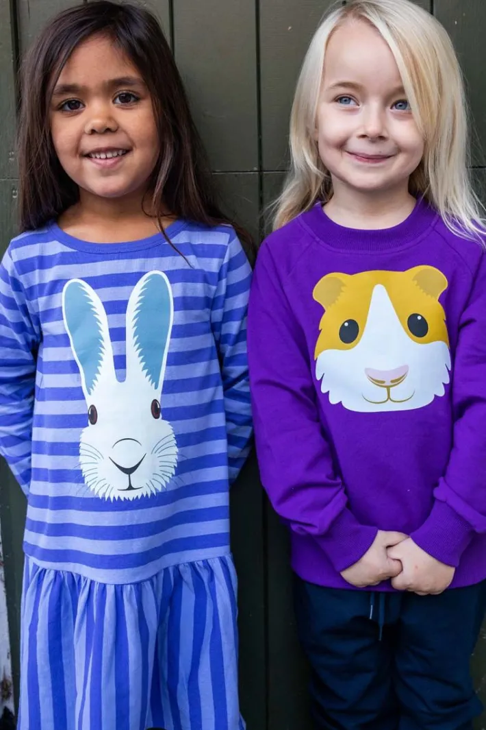 dyrzanzi_ls_dress_aopstri_1-1.webp Dyrzanzi LS Dress AOP/STRIB Cold Purple/Ice Viola VILDKANIN