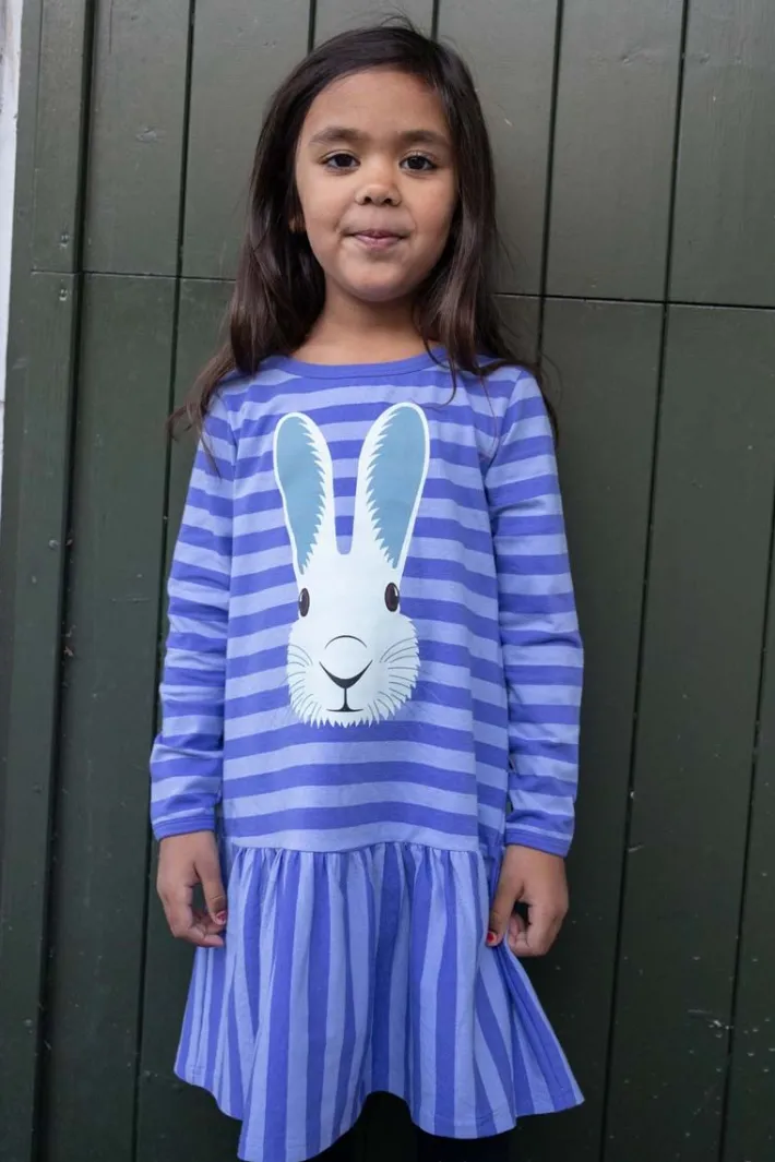 dyrzanzi_ls_dress_aopstri_2-1.webp Dyrzanzi LS Dress AOP/STRIB Cold Purple/Ice Viola VILDKANIN