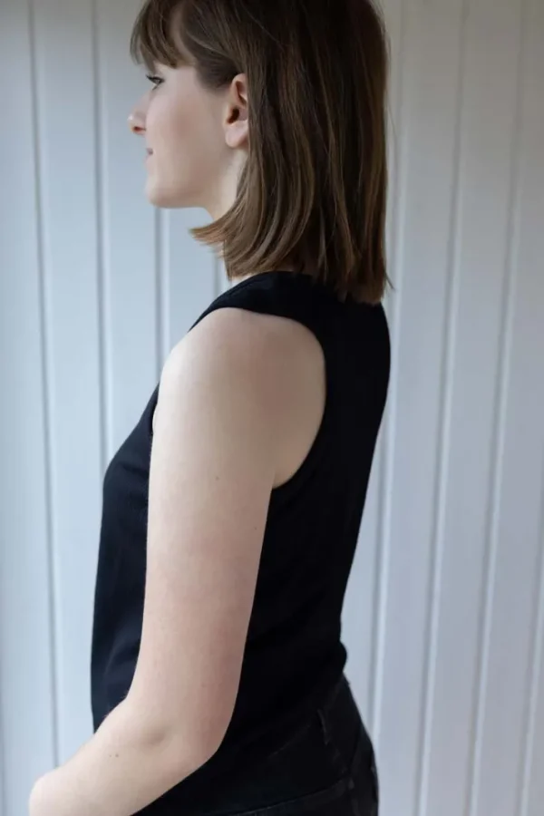 ESS - Danallinge Top Black