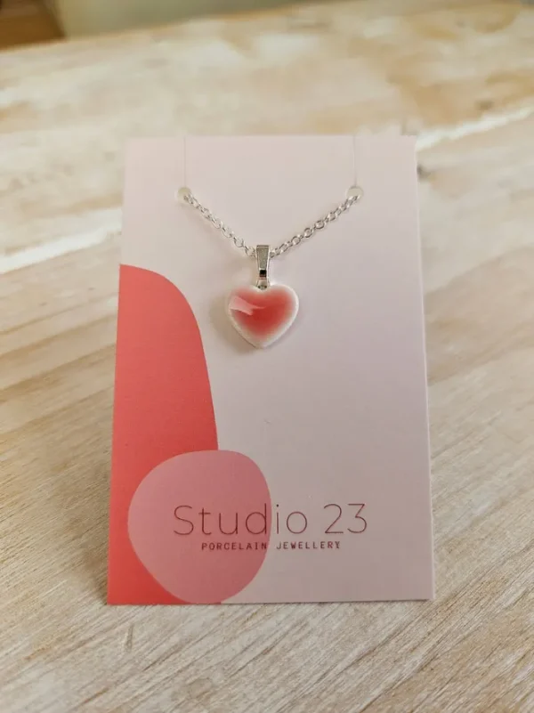 Studio 23 Heart Pendant Burgundy/Navy